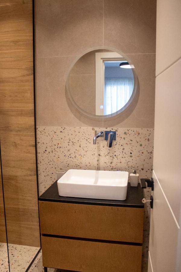 Downtown Studio Apartments Tirana Zewnętrze zdjęcie