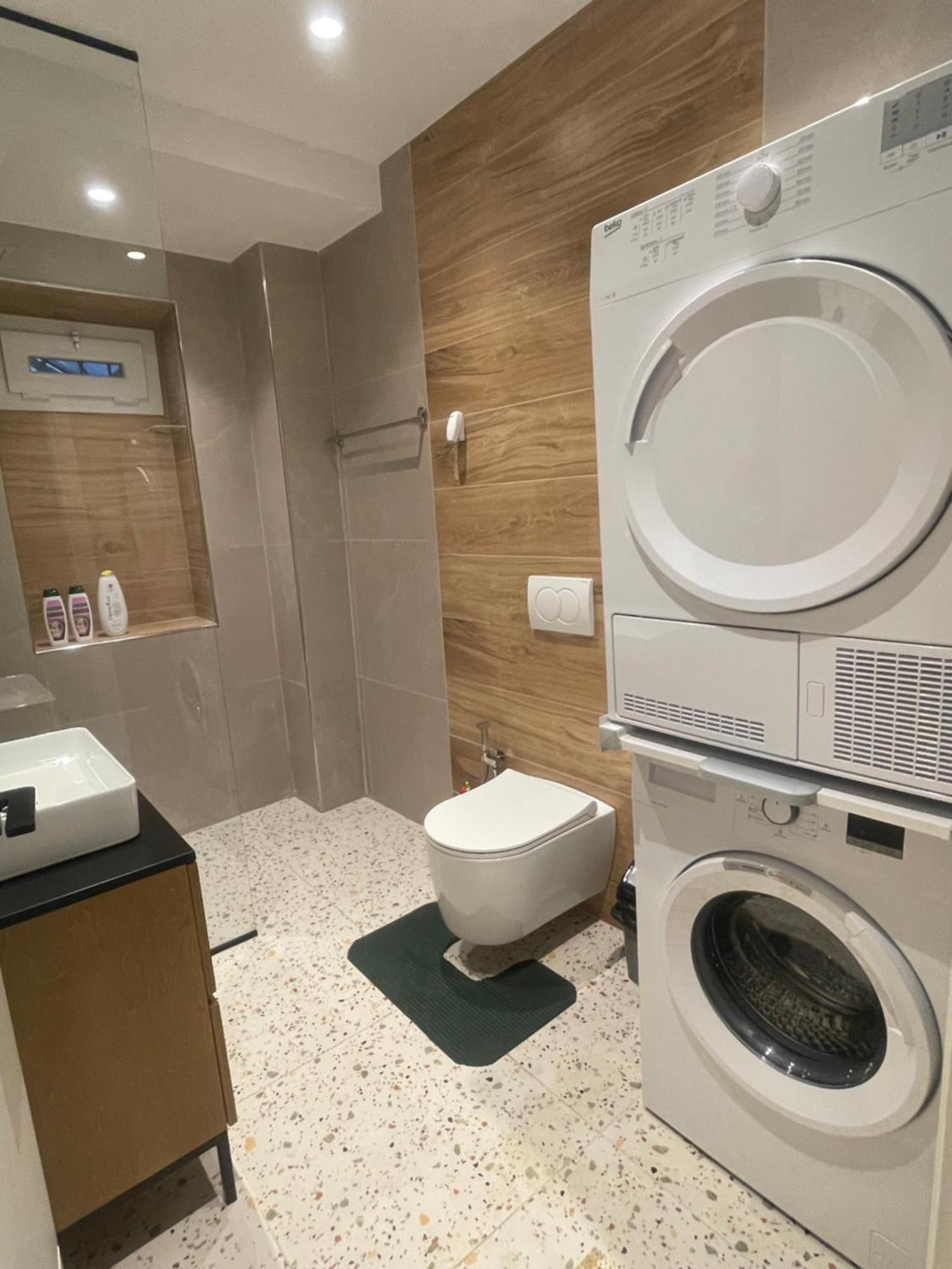 Downtown Studio Apartments Tirana Zewnętrze zdjęcie