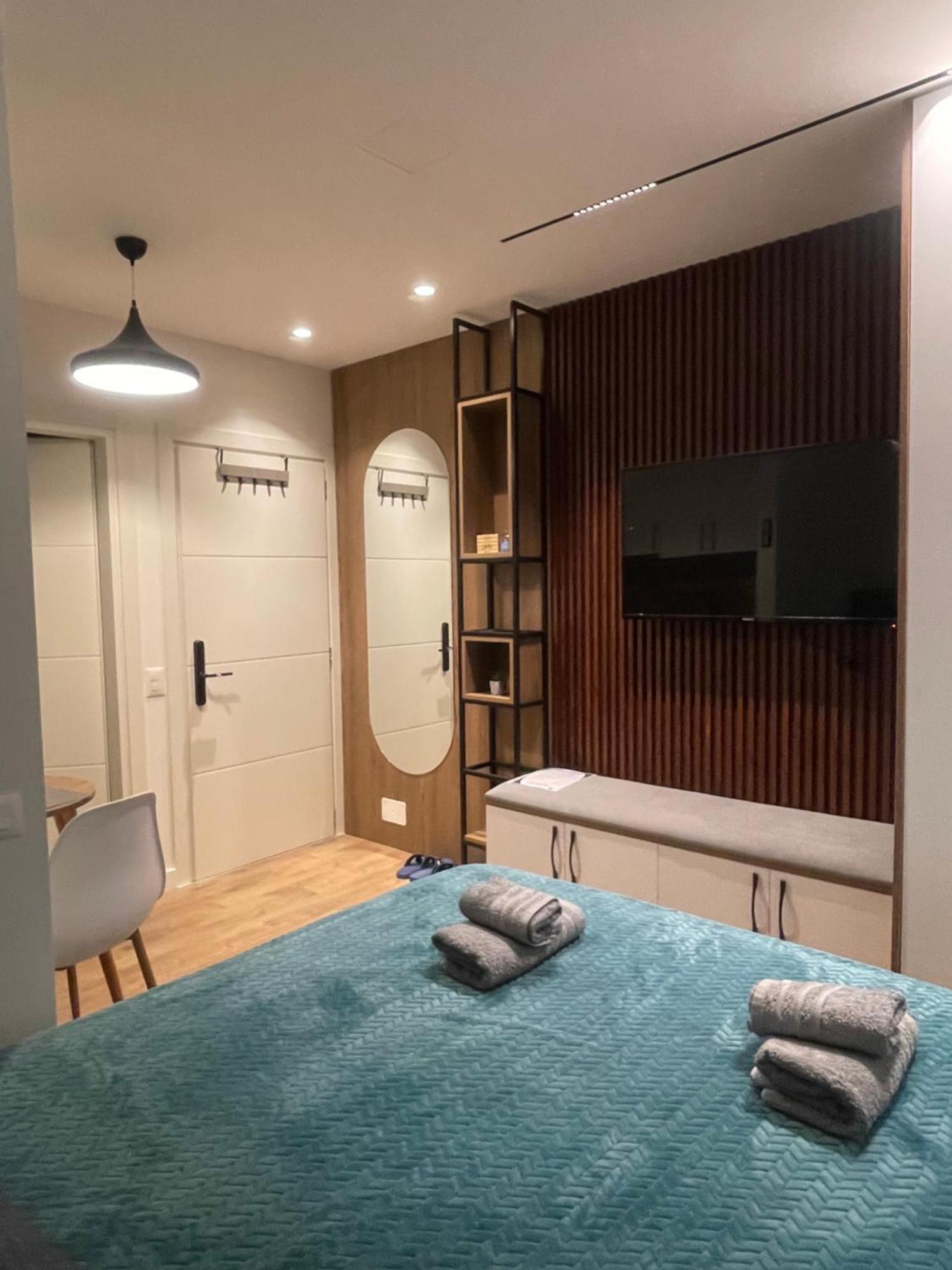 Downtown Studio Apartments Tirana Zewnętrze zdjęcie