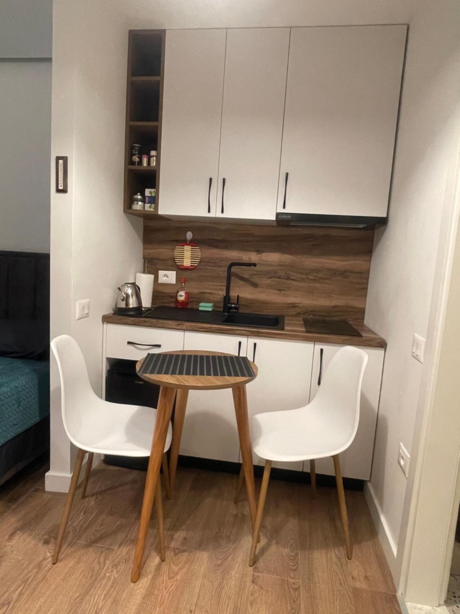 Downtown Studio Apartments Tirana Zewnętrze zdjęcie