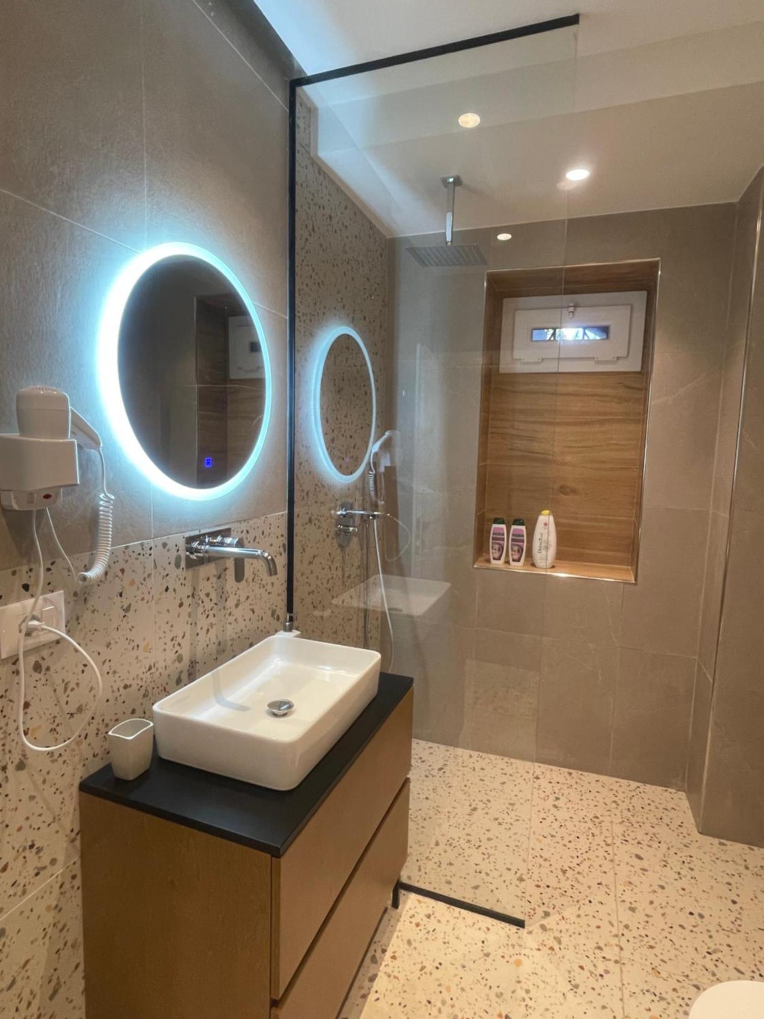 Downtown Studio Apartments Tirana Zewnętrze zdjęcie