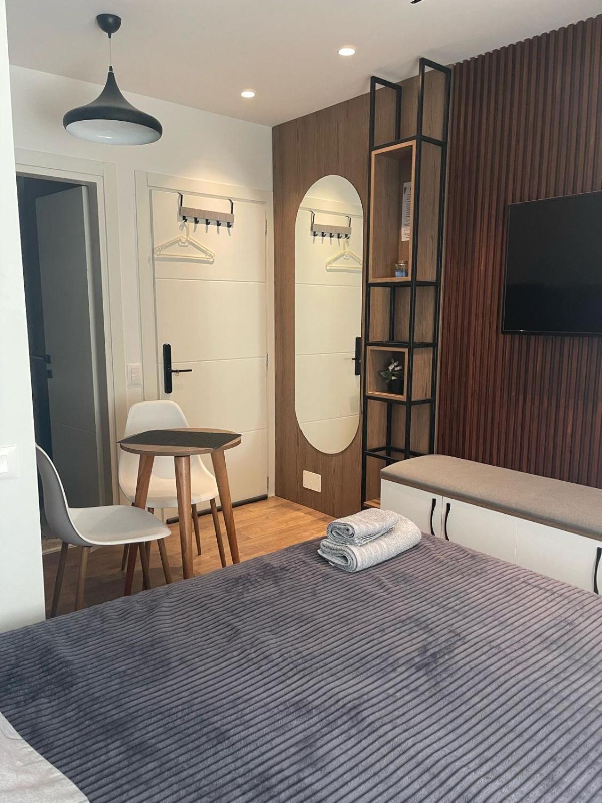Downtown Studio Apartments Tirana Zewnętrze zdjęcie
